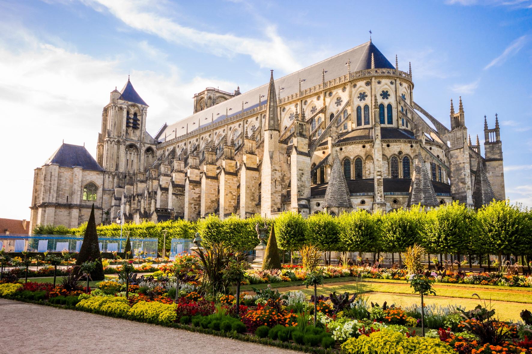 부르주 대성당  Bourges Cathedral