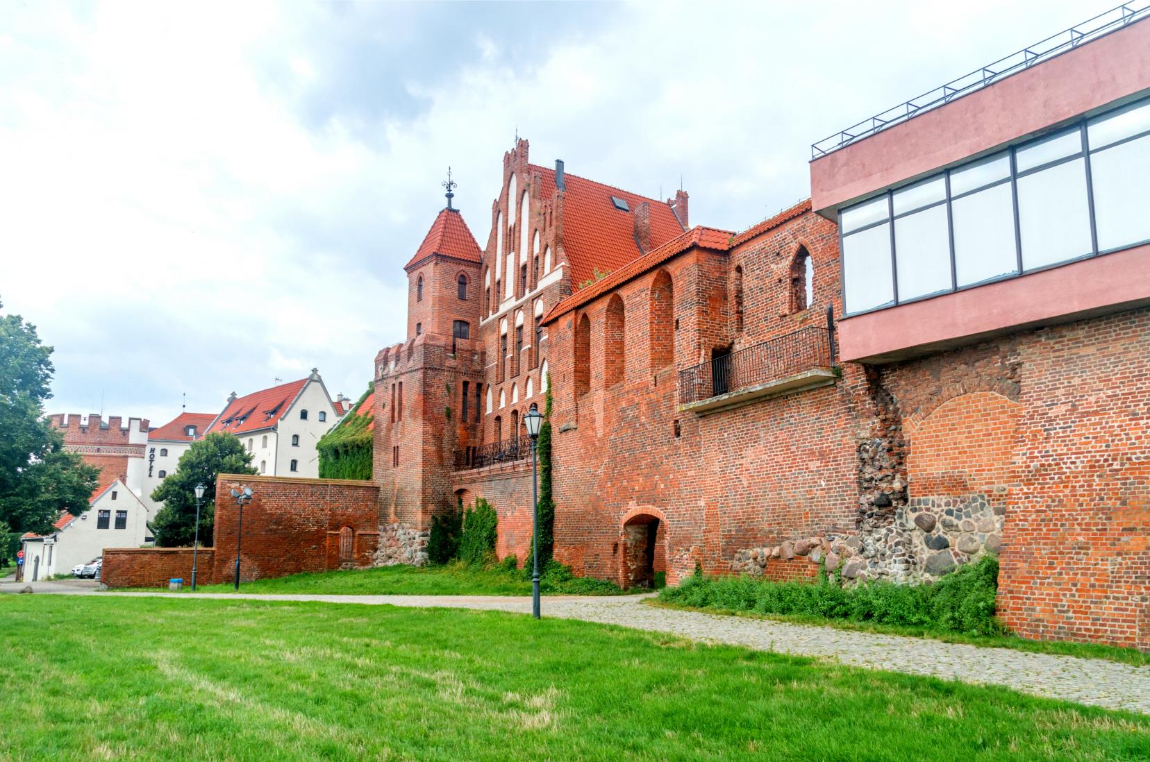 튜턴 기사단 성  Teutonic Castle